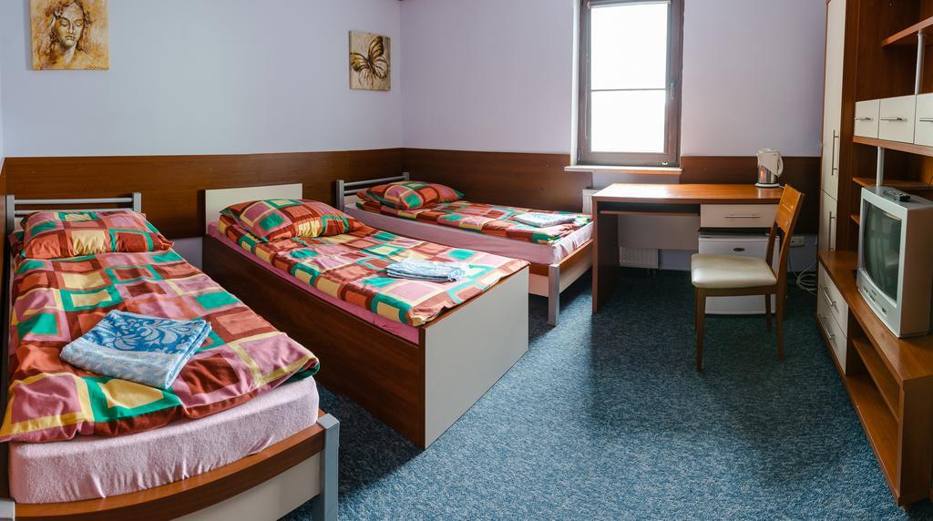 Adeo Hostel Białystok Oda fotoğraf